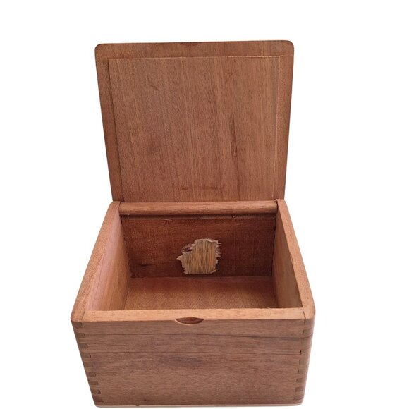 Wooden Storage Box Hinged Lid Keepsakes Jewelry Trinkets - Picture 6 of 8